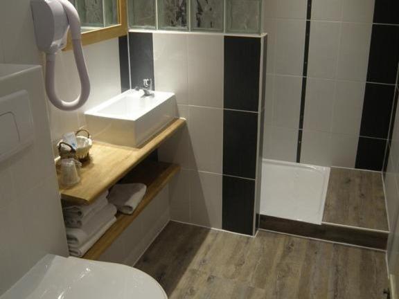Hotel Les Vallois วาหลุยส์ ภายนอก รูปภาพ